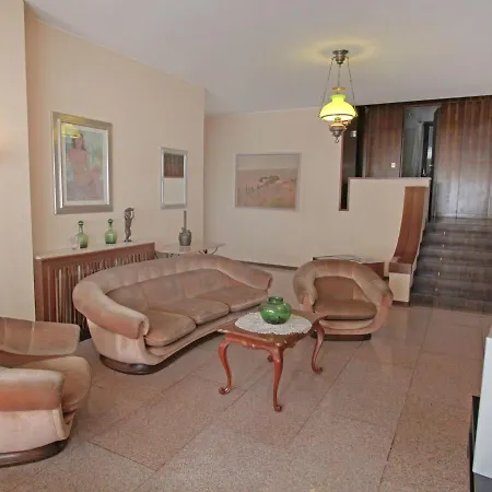 Locazione Turistica Lungolago Apartamento *